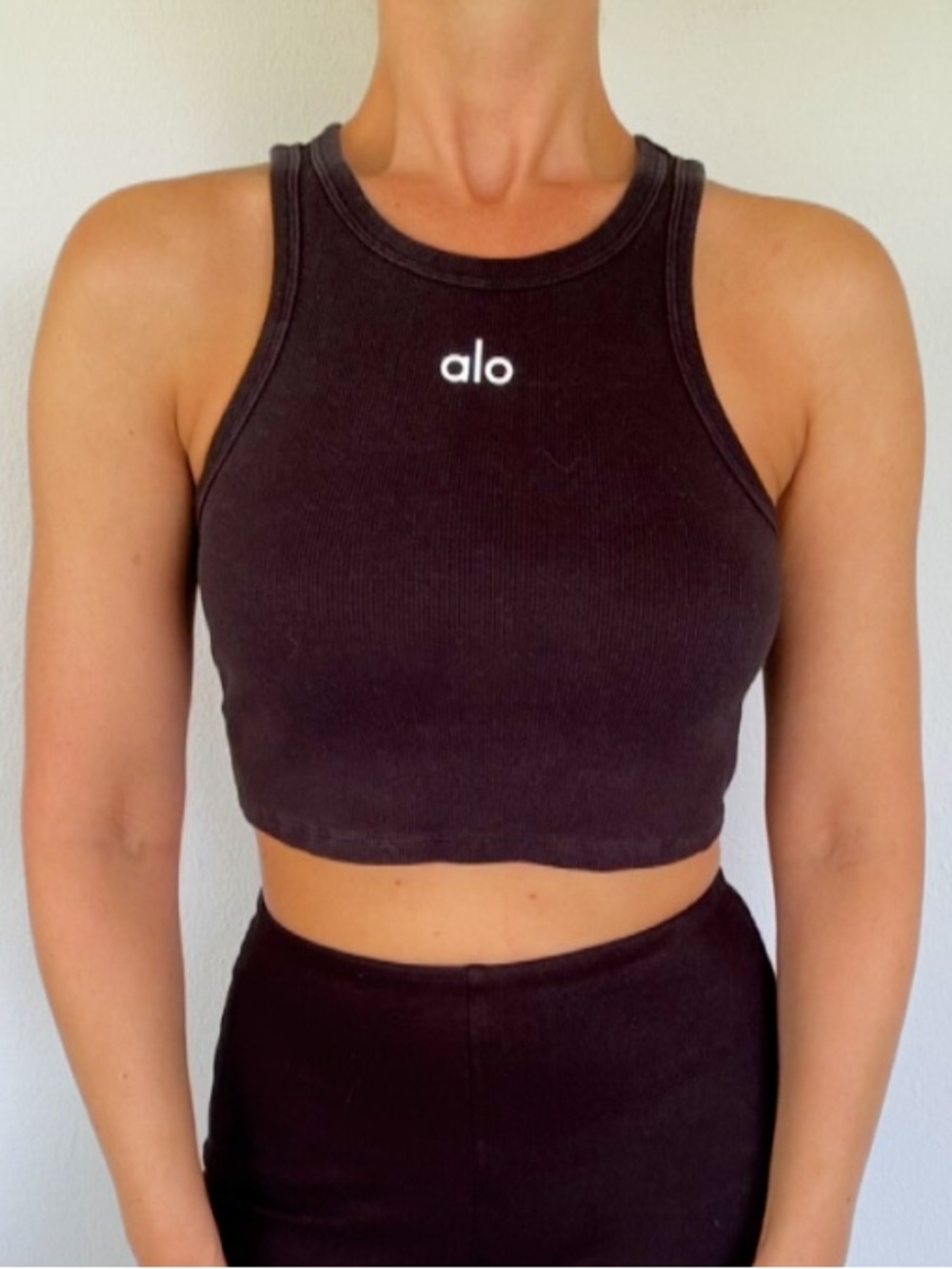 Alo Yoga black ribbed knit cotton blend racerback crop top size small
